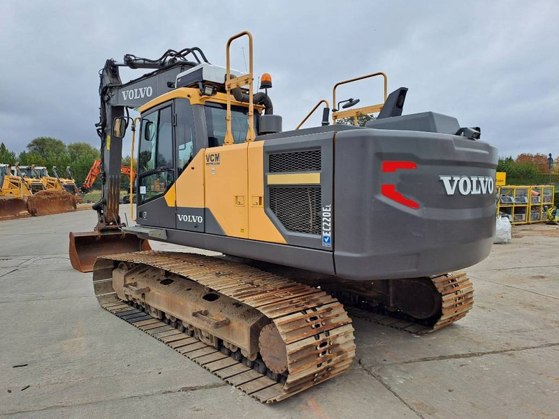 Volvo EC 220 EL (New Undercarriage) - Telakaivukone: kuva Volvo EC 220 EL (New Undercarriage) - Telakaivukone Volvo EC 220 EL (New Undercarriage) - Telakaivukone: kuva Volvo EC 220 EL (New Undercarriage) - Telakaivukone