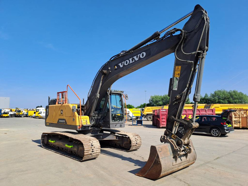 Telakaivukone Volvo EC220EL: kuva Telakaivukone Volvo EC220EL