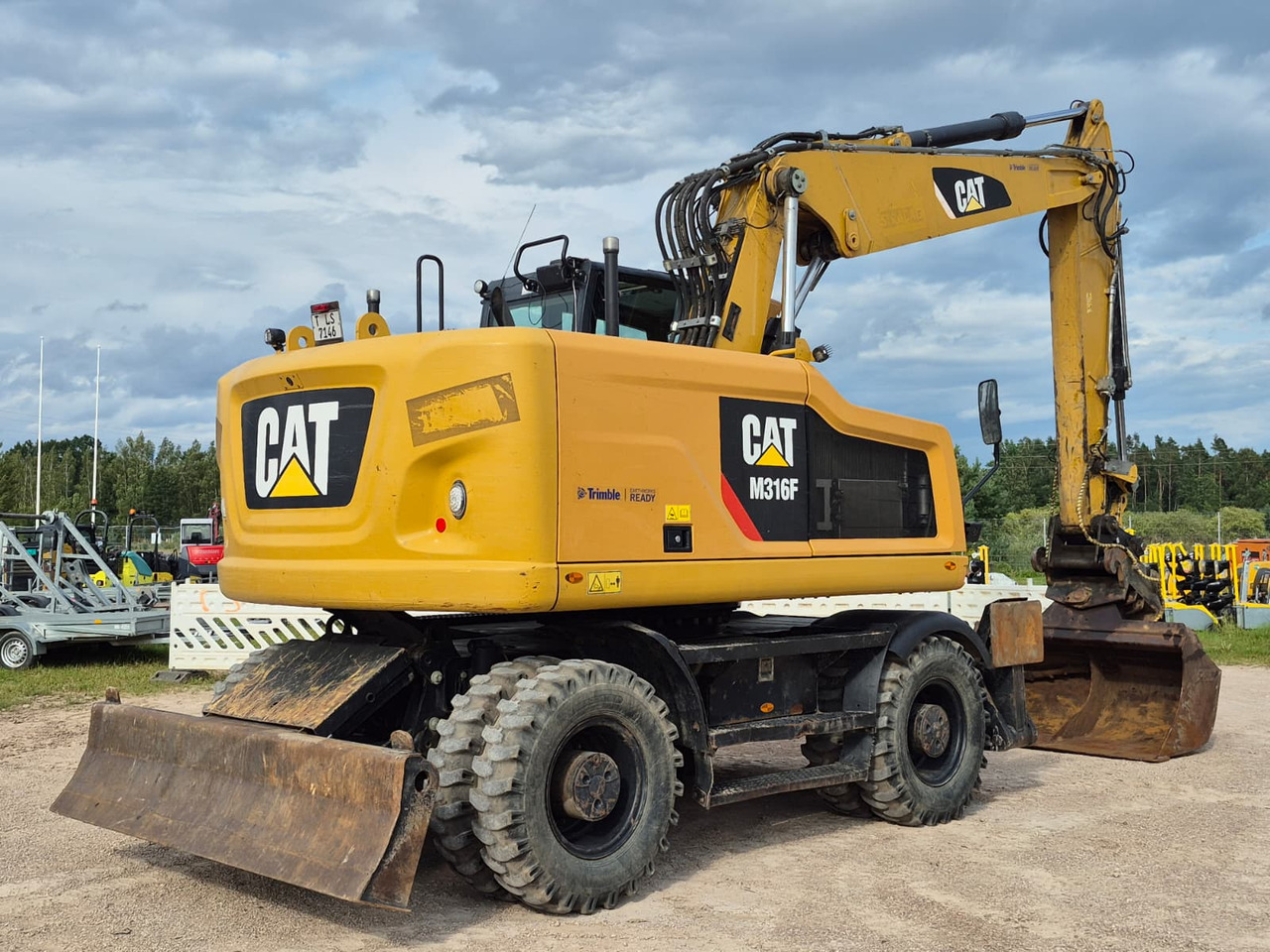 CATERPILLAR M316F EPA - Pyöräalustainen kaivinkone: kuva CATERPILLAR M316F EPA - Pyöräalustainen kaivinkone CATERPILLAR M316F EPA - Pyöräalustainen kaivinkone: kuva CATERPILLAR M316F EPA - Pyöräalustainen kaivinkone