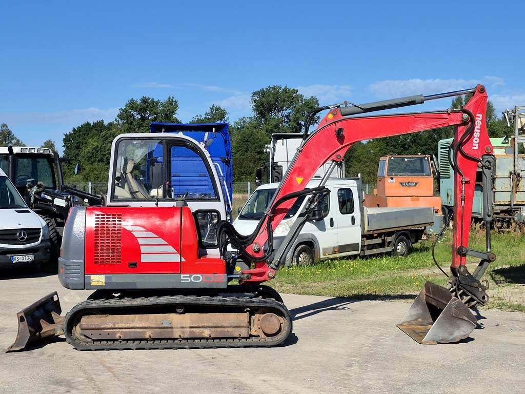 NEUSON 5002 RD, 5 ton - Minikuormaaja: kuva NEUSON 5002 RD, 5 ton - Minikuormaaja NEUSON 5002 RD, 5 ton - Minikuormaaja: kuva NEUSON 5002 RD, 5 ton - Minikuormaaja