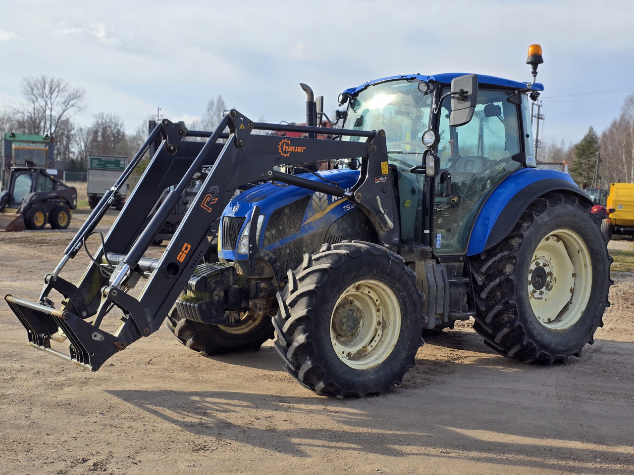 Traktori New Holland T5.115: kuva Traktori New Holland T5.115