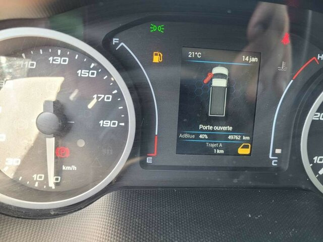 IVECO Daily 35C16H3.0 Kastenaufbau + Kran... - Pakettiauto: kuva IVECO Daily 35C16H3.0 Kastenaufbau + Kran... - Pakettiauto IVECO Daily 35C16H3.0 Kastenaufbau + Kran... - Pakettiauto: kuva IVECO Daily 35C16H3.0 Kastenaufbau + Kran... - Pakettiauto