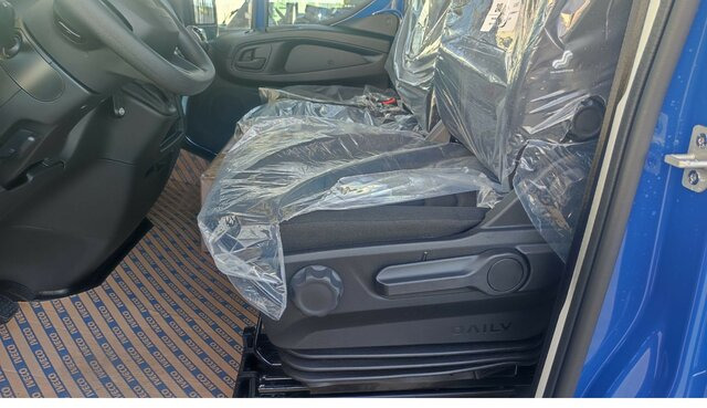 IVECO Daily 35S18H V Kastenwagen Klima Pilot DAB... - Pakettiauto: kuva IVECO Daily 35S18H V Kastenwagen Klima Pilot DAB... - Pakettiauto IVECO Daily 35S18H V Kastenwagen Klima Pilot DAB... - Pakettiauto: kuva IVECO Daily 35S18H V Kastenwagen Klima Pilot DAB... - Pakettiauto