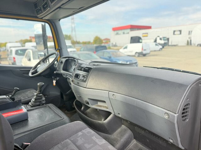 MERCEDES-BENZ Atego 1022 L Pritsche / Klima / Tachograph... - Hinausauto: kuva MERCEDES-BENZ Atego 1022 L Pritsche / Klima / Tachograph... - Hinausauto MERCEDES-BENZ Atego 1022 L Pritsche / Klima / Tachograph... - Hinausauto: kuva MERCEDES-BENZ Atego 1022 L Pritsche / Klima / Tachograph... - Hinausauto