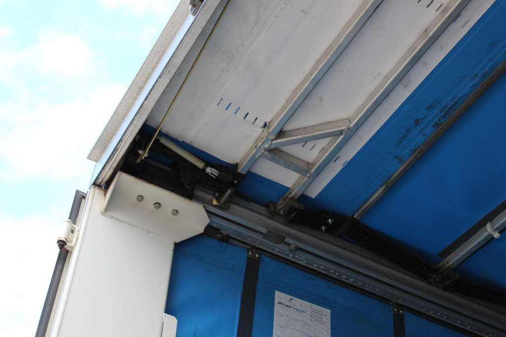 Fruehauf Fruehauf 2-Achser SAF Edscha Alu Bordwände - Pressukapelliperävaunu: kuva Fruehauf Fruehauf 2-Achser SAF Edscha Alu Bordwände - Pressukapelliperävaunu Fruehauf Fruehauf 2-Achser SAF Edscha Alu Bordwände - Pressukapelliperävaunu: kuva Fruehauf Fruehauf 2-Achser SAF Edscha Alu Bordwände - Pressukapelliperävaunu