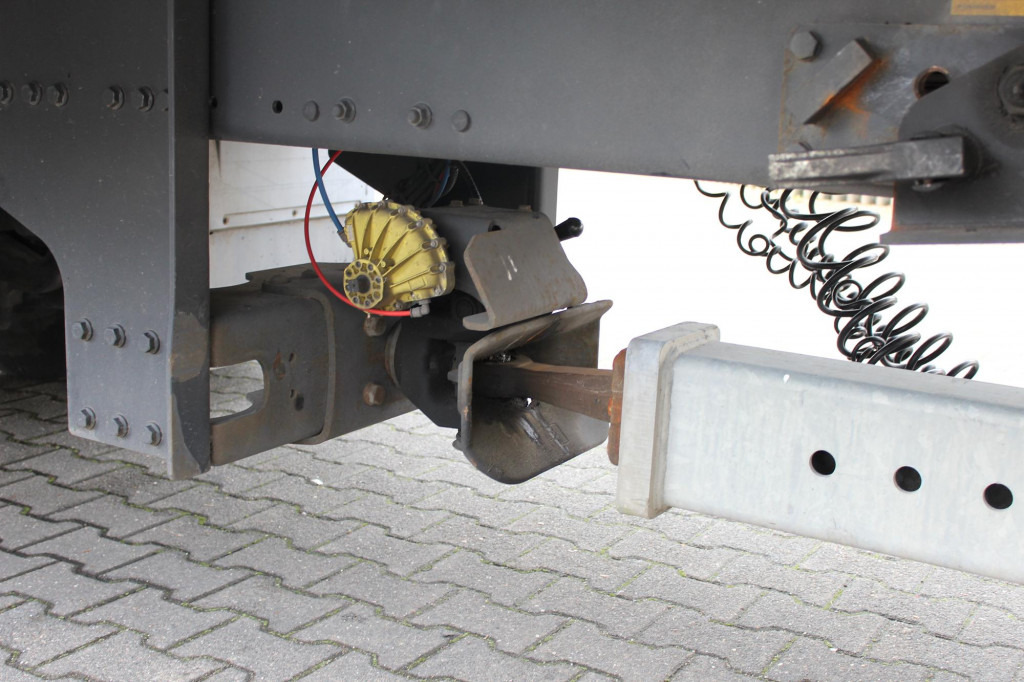 Fruehauf Fruehauf 2-Achser SAF Edscha Alu Bordwände - Pressukapelliperävaunu: kuva Fruehauf Fruehauf 2-Achser SAF Edscha Alu Bordwände - Pressukapelliperävaunu Fruehauf Fruehauf 2-Achser SAF Edscha Alu Bordwände - Pressukapelliperävaunu: kuva Fruehauf Fruehauf 2-Achser SAF Edscha Alu Bordwände - Pressukapelliperävaunu