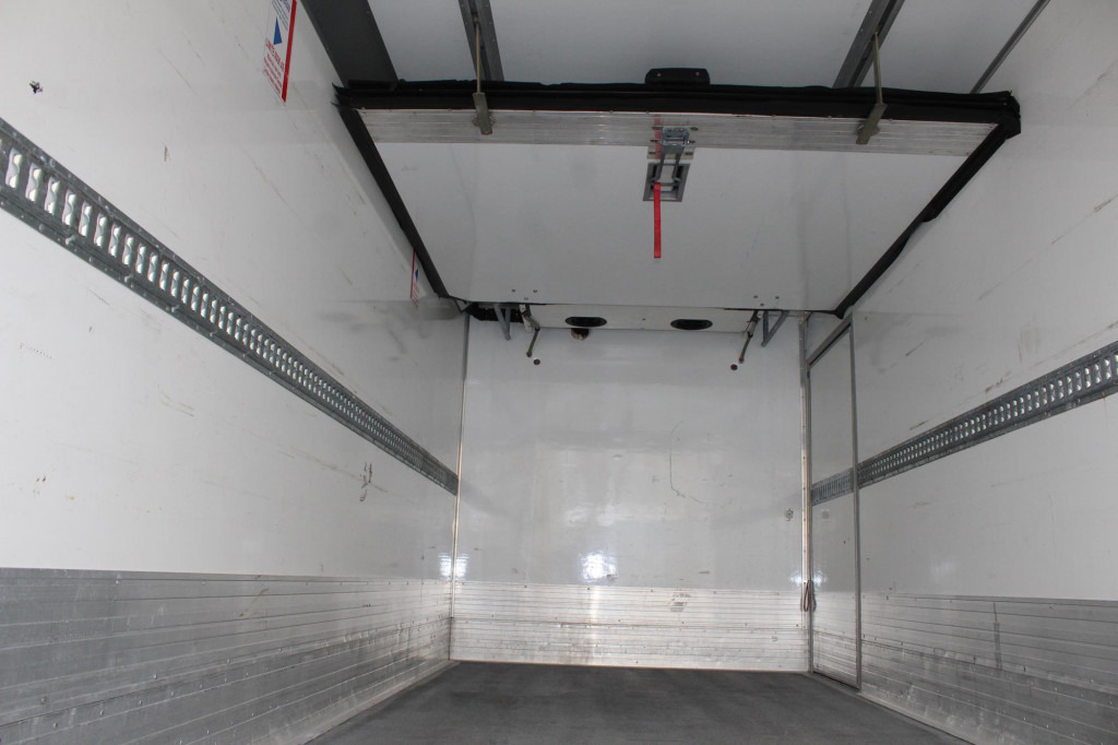 Iveco Eurocargo 100E18 E5 CS 850Mt Bi-Temp. TW Strom - Refrigeraattori kuorma-auto: kuva Iveco Eurocargo 100E18 E5 CS 850Mt Bi-Temp. TW Strom - Refrigeraattori kuorma-auto Iveco Eurocargo 100E18 E5 CS 850Mt Bi-Temp. TW Strom - Refrigeraattori kuorma-auto: kuva Iveco Eurocargo 100E18 E5 CS 850Mt Bi-Temp. TW Strom - Refrigeraattori kuorma-auto