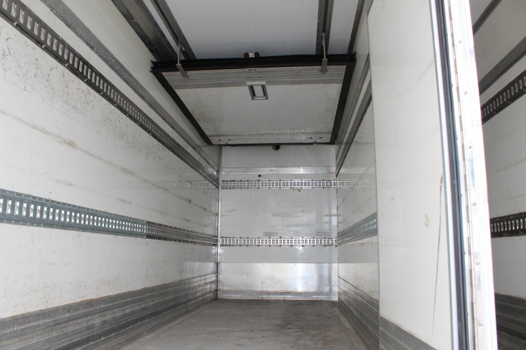 Iveco Eurocargo 140E25 CS1150-12Mt Bi-Temp Strom LBW - Refrigeraattori kuorma-auto: kuva Iveco Eurocargo 140E25 CS1150-12Mt Bi-Temp Strom LBW - Refrigeraattori kuorma-auto Iveco Eurocargo 140E25 CS1150-12Mt Bi-Temp Strom LBW - Refrigeraattori kuorma-auto: kuva Iveco Eurocargo 140E25 CS1150-12Mt Bi-Temp Strom LBW - Refrigeraattori kuorma-auto