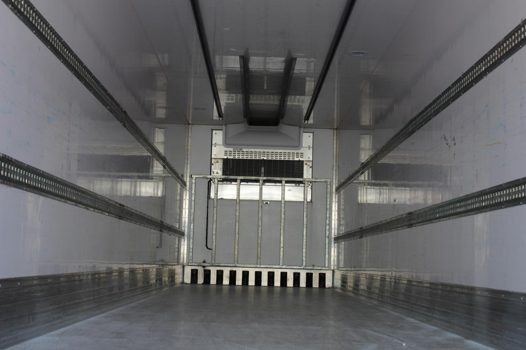 Lamberet CV 1550 Aluboden BPW LBW FRC09.26 - Refrigeraattori puoliperävaunu: kuva Lamberet CV 1550 Aluboden BPW LBW FRC09.26 - Refrigeraattori puoliperävaunu Lamberet CV 1550 Aluboden BPW LBW FRC09.26 - Refrigeraattori puoliperävaunu: kuva Lamberet CV 1550 Aluboden BPW LBW FRC09.26 - Refrigeraattori puoliperävaunu