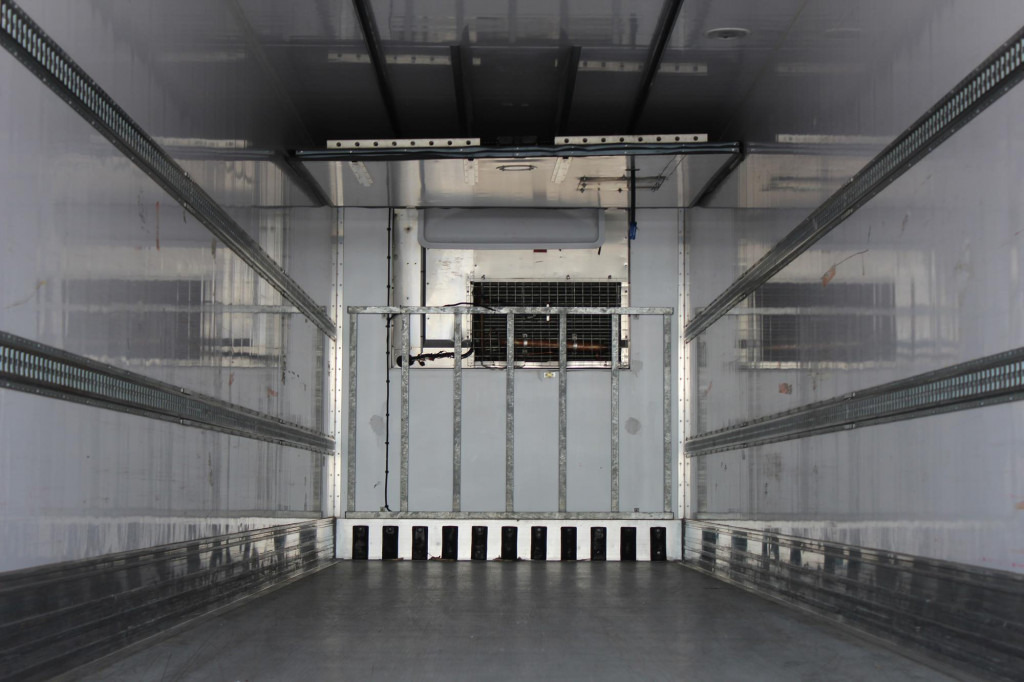 Lamberet Thermo King SLXe 200 Aluboden Palletenkasten - Refrigeraattori puoliperävaunu: kuva Lamberet Thermo King SLXe 200 Aluboden Palletenkasten - Refrigeraattori puoliperävaunu Lamberet Thermo King SLXe 200 Aluboden Palletenkasten - Refrigeraattori puoliperävaunu: kuva Lamberet Thermo King SLXe 200 Aluboden Palletenkasten - Refrigeraattori puoliperävaunu