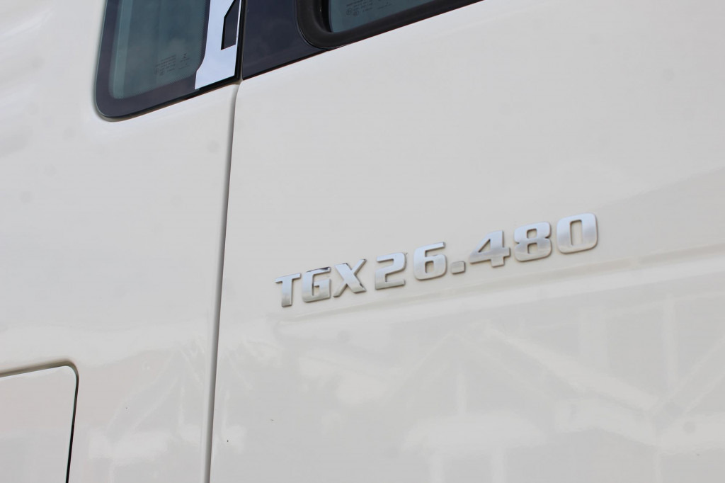 MAN TGX 26.480 Plane Stapleraufnahme Lenkachse AHK - Pressukapelli kuorma-auto: kuva MAN TGX 26.480 Plane Stapleraufnahme Lenkachse AHK - Pressukapelli kuorma-auto MAN TGX 26.480 Plane Stapleraufnahme Lenkachse AHK - Pressukapelli kuorma-auto: kuva MAN TGX 26.480 Plane Stapleraufnahme Lenkachse AHK - Pressukapelli kuorma-auto