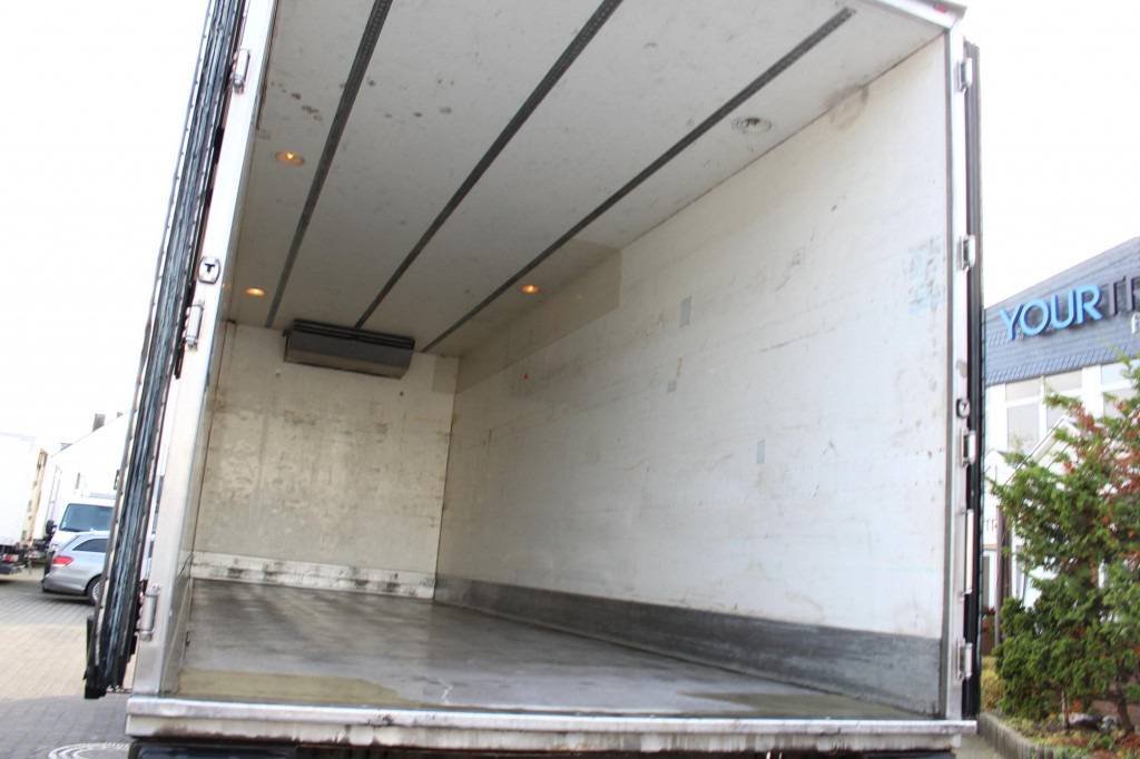 Renault Premium 450 DXi E5 TK TS300E LBW Sschlafkabine AHK - Refrigeraattori kuorma-auto: kuva Renault Premium 450 DXi E5 TK TS300E LBW Sschlafkabine AHK - Refrigeraattori kuorma-auto Renault Premium 450 DXi E5 TK TS300E LBW Sschlafkabine AHK - Refrigeraattori kuorma-auto: kuva Renault Premium 450 DXi E5 TK TS300E LBW Sschlafkabine AHK - Refrigeraattori kuorma-auto