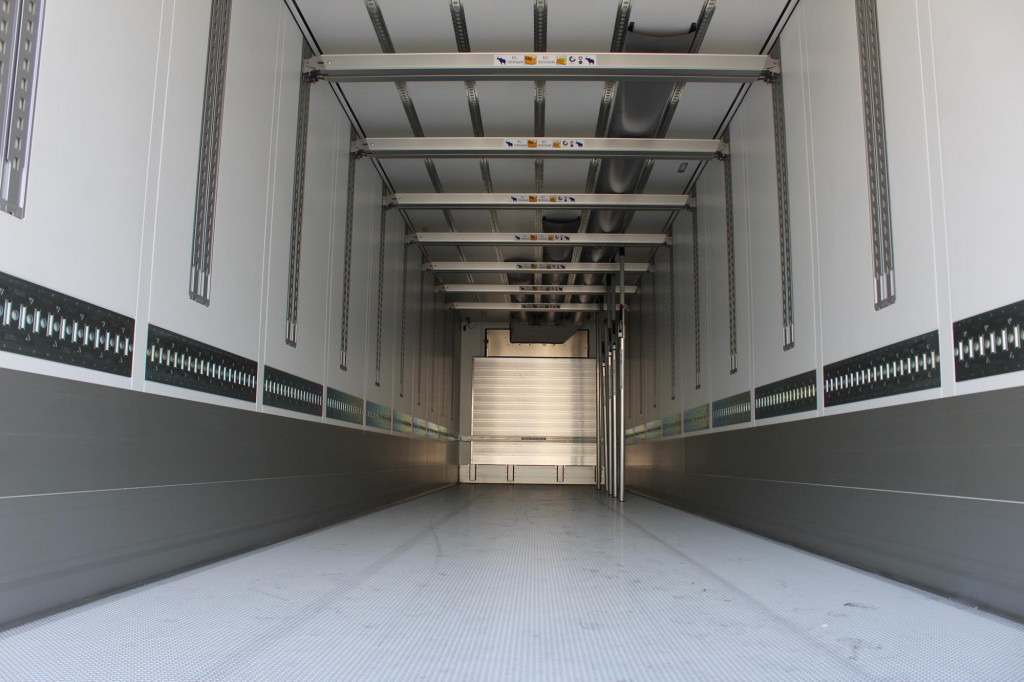 SCHMITZ Thermo KingA400 Blumen Ladebordwand Miete-Rent - Refrigeraattori puoliperävaunu: kuva SCHMITZ Thermo KingA400 Blumen Ladebordwand Miete-Rent - Refrigeraattori puoliperävaunu SCHMITZ Thermo KingA400 Blumen Ladebordwand Miete-Rent - Refrigeraattori puoliperävaunu: kuva SCHMITZ Thermo KingA400 Blumen Ladebordwand Miete-Rent - Refrigeraattori puoliperävaunu
