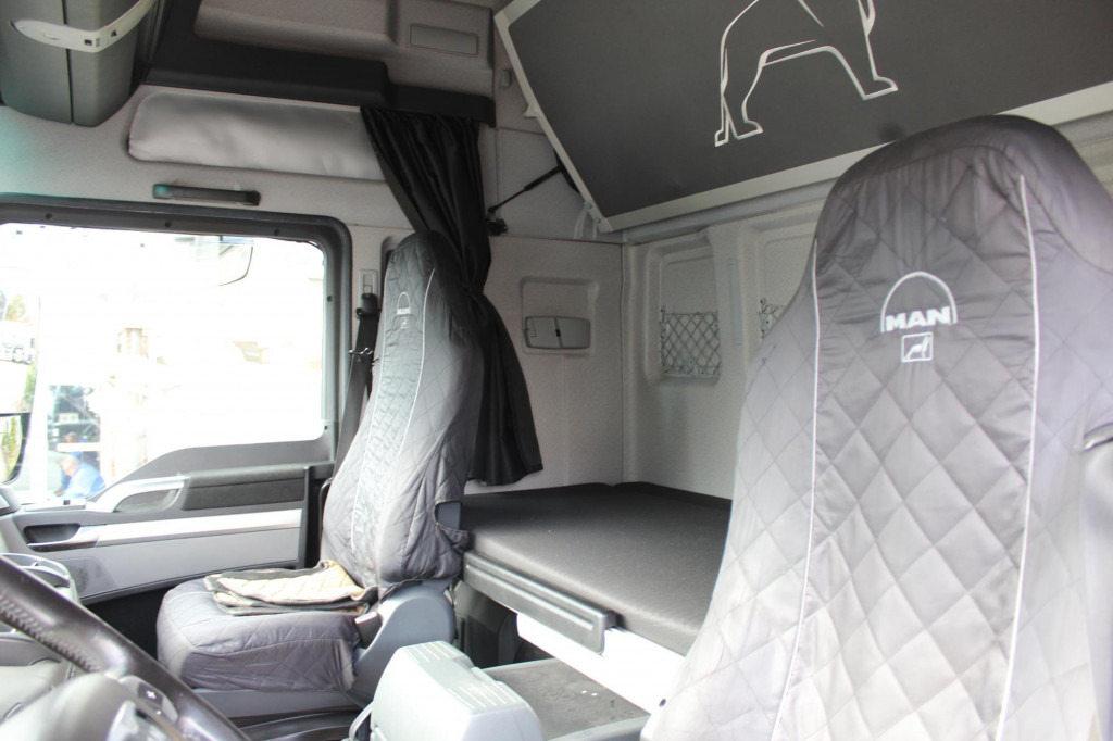 MAN TGX 480 XXL Retarder Standklima 2Tanks Navi - Vetopöytäauto: kuva MAN TGX 480 XXL Retarder Standklima 2Tanks Navi - Vetopöytäauto MAN TGX 480 XXL Retarder Standklima 2Tanks Navi - Vetopöytäauto: kuva MAN TGX 480 XXL Retarder Standklima 2Tanks Navi - Vetopöytäauto
