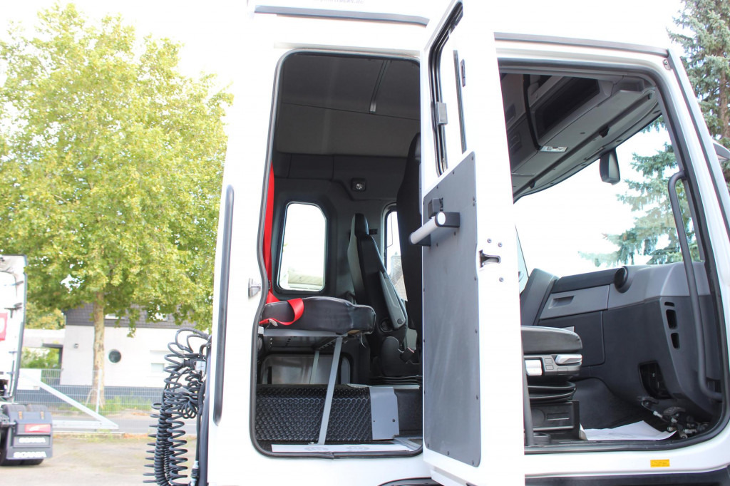 Renault T 430 E6   6 Sitze  Ex- Fahrschule  nur 64Tkm ! - Vetopöytäauto: kuva Renault T 430 E6   6 Sitze  Ex- Fahrschule  nur 64Tkm ! - Vetopöytäauto Renault T 430 E6   6 Sitze  Ex- Fahrschule  nur 64Tkm ! - Vetopöytäauto: kuva Renault T 430 E6   6 Sitze  Ex- Fahrschule  nur 64Tkm ! - Vetopöytäauto