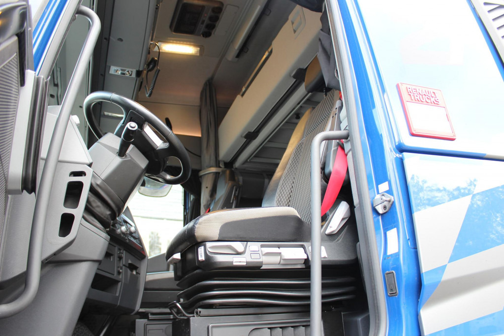 Renault T 520 E6 High  2Tanks Kühlbox Leder 2 Betten - Vetopöytäauto: kuva Renault T 520 E6 High  2Tanks Kühlbox Leder 2 Betten - Vetopöytäauto Renault T 520 E6 High  2Tanks Kühlbox Leder 2 Betten - Vetopöytäauto: kuva Renault T 520 E6 High  2Tanks Kühlbox Leder 2 Betten - Vetopöytäauto