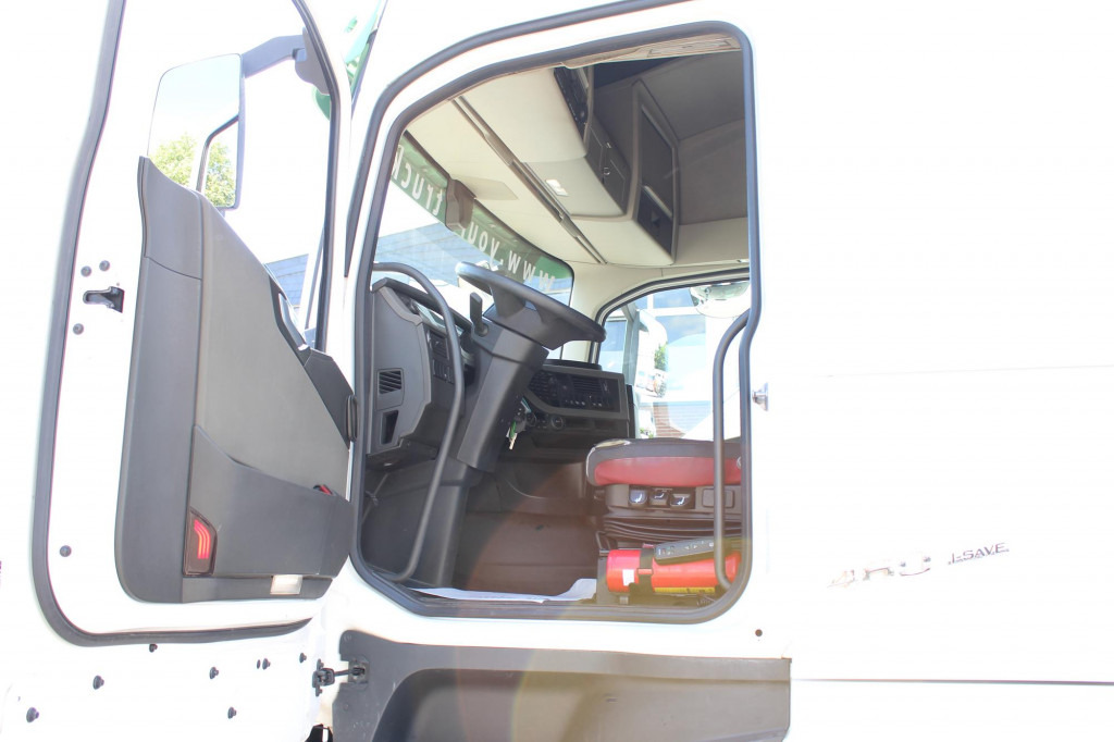 Volvo FH 460 E6 Globetrotter 2 Tanks i-Park Cool - Vetopöytäauto: kuva Volvo FH 460 E6 Globetrotter 2 Tanks i-Park Cool - Vetopöytäauto Volvo FH 460 E6 Globetrotter 2 Tanks i-Park Cool - Vetopöytäauto: kuva Volvo FH 460 E6 Globetrotter 2 Tanks i-Park Cool - Vetopöytäauto