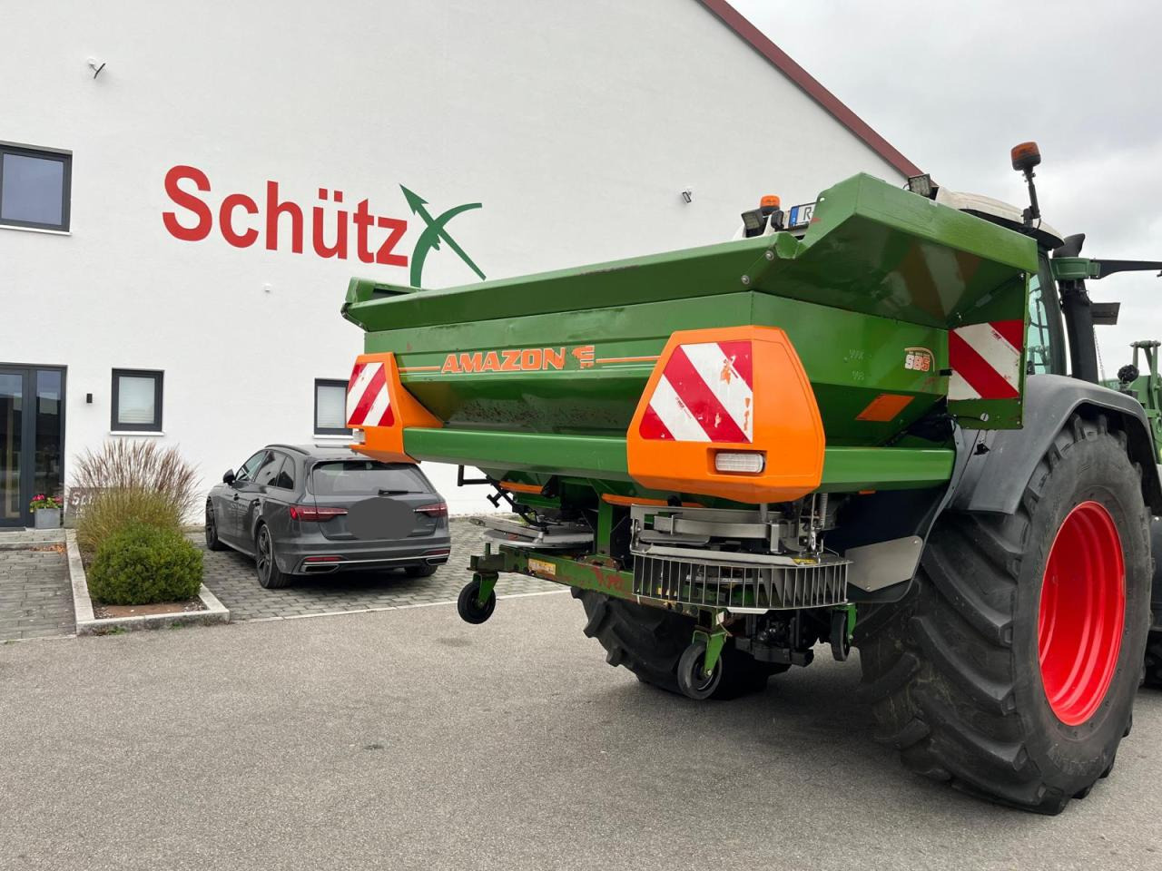 Amazone ZA-M 1501 Profis, Wiegestreuer, 2500 Liter - Lannoitteenlevitin: kuva Amazone ZA-M 1501 Profis, Wiegestreuer, 2500 Liter - Lannoitteenlevitin Amazone ZA-M 1501 Profis, Wiegestreuer, 2500 Liter - Lannoitteenlevitin: kuva Amazone ZA-M 1501 Profis, Wiegestreuer, 2500 Liter - Lannoitteenlevitin