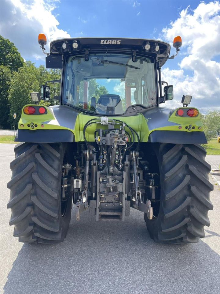 CLAAS Arion 530 CIS Frontlader FKH FZW - Traktori: kuva CLAAS Arion 530 CIS Frontlader FKH FZW - Traktori CLAAS Arion 530 CIS Frontlader FKH FZW - Traktori: kuva CLAAS Arion 530 CIS Frontlader FKH FZW - Traktori