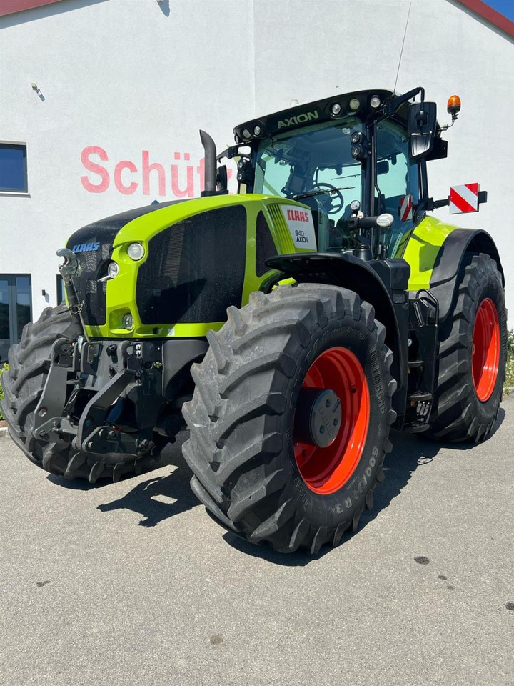 CLAAS Axion 940 inkl. GPS S10 RTK, 2525 Bh, 385 PS - Traktori: kuva CLAAS Axion 940 inkl. GPS S10 RTK, 2525 Bh, 385 PS - Traktori CLAAS Axion 940 inkl. GPS S10 RTK, 2525 Bh, 385 PS - Traktori: kuva CLAAS Axion 940 inkl. GPS S10 RTK, 2525 Bh, 385 PS - Traktori