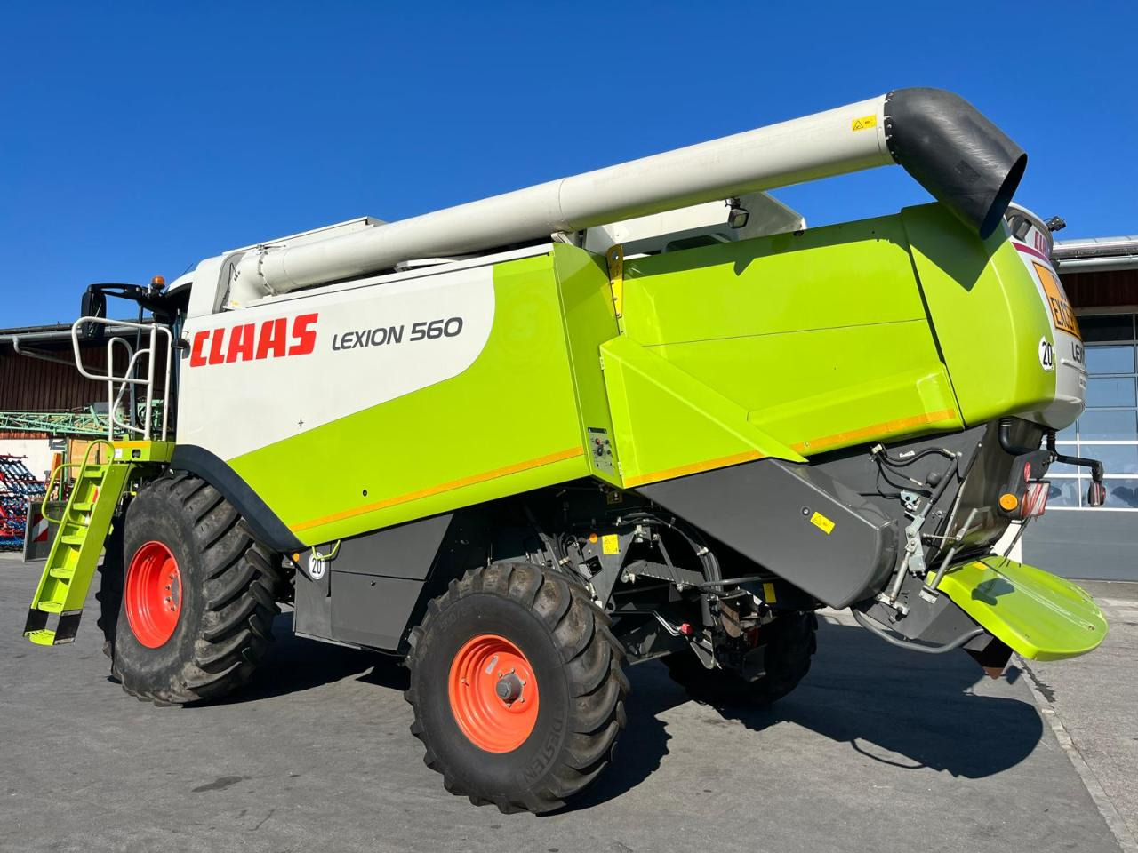 CLAAS Lexion 550 mit Schneidwerk V750, mit 3D, Baujahr 2009, guter gepflegter Zustand - Leikkuupuimuri: kuva CLAAS Lexion 550 mit Schneidwerk V750, mit 3D, Baujahr 2009, guter gepflegter Zustand - Leikkuupuimuri CLAAS Lexion 550 mit Schneidwerk V750, mit 3D, Baujahr 2009, guter gepflegter Zustand - Leikkuupuimuri: kuva CLAAS Lexion 550 mit Schneidwerk V750, mit 3D, Baujahr 2009, guter gepflegter Zustand - Leikkuupuimuri