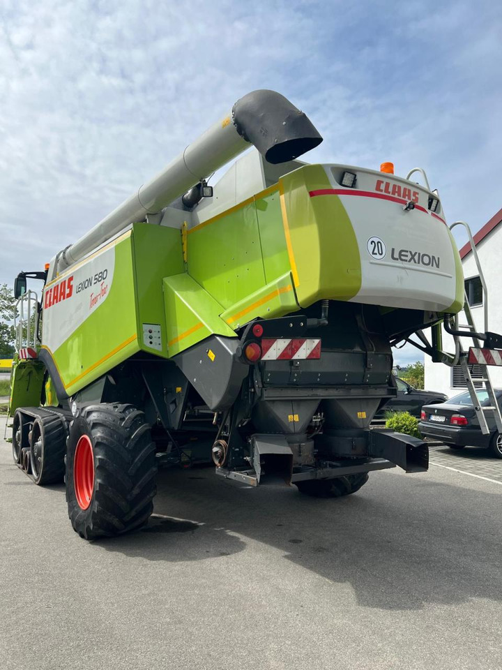 CLAAS Lexion 580 Terra Trac, Bj. 2004 - Leikkuupuimuri: kuva CLAAS Lexion 580 Terra Trac, Bj. 2004 - Leikkuupuimuri CLAAS Lexion 580 Terra Trac, Bj. 2004 - Leikkuupuimuri: kuva CLAAS Lexion 580 Terra Trac, Bj. 2004 - Leikkuupuimuri