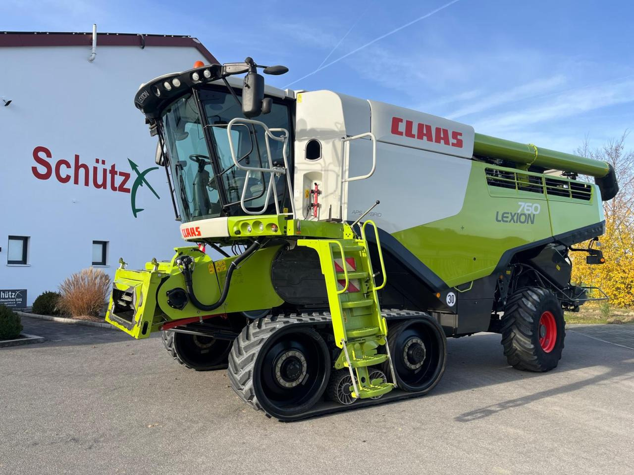 CLAAS Lexion 760TT mt SW V900, 3D, Laserpilot, APS - Leikkuupuimuri: kuva CLAAS Lexion 760TT mt SW V900, 3D, Laserpilot, APS - Leikkuupuimuri CLAAS Lexion 760TT mt SW V900, 3D, Laserpilot, APS - Leikkuupuimuri: kuva CLAAS Lexion 760TT mt SW V900, 3D, Laserpilot, APS - Leikkuupuimuri