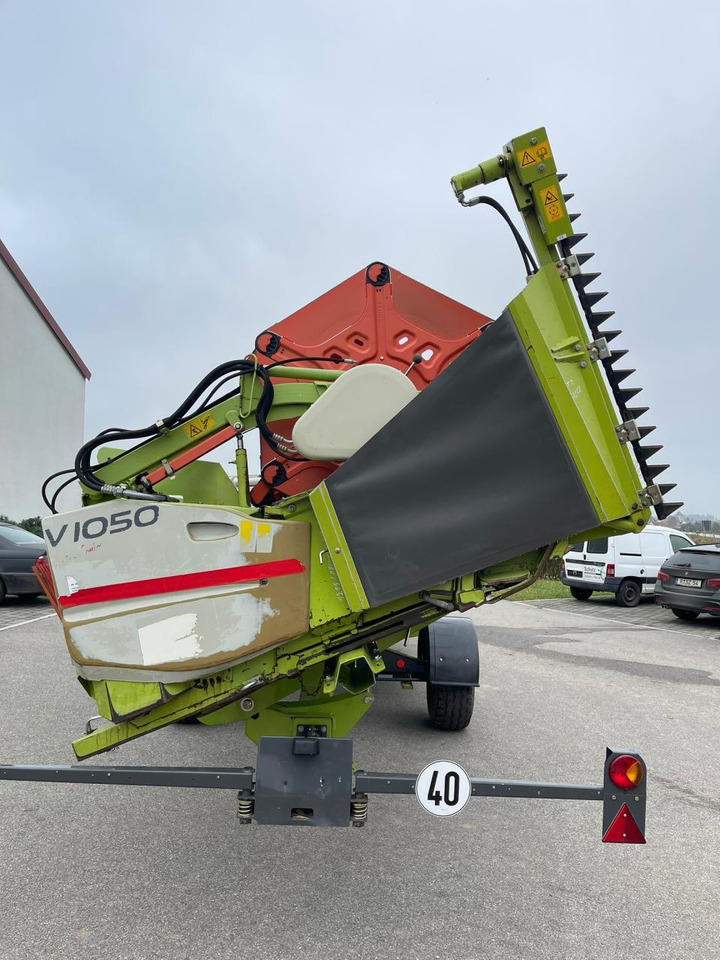 CLAAS Schneidwerk V1050 inkl. Raps, Bj. 2008 - Leikkuupöytä: kuva CLAAS Schneidwerk V1050 inkl. Raps, Bj. 2008 - Leikkuupöytä CLAAS Schneidwerk V1050 inkl. Raps, Bj. 2008 - Leikkuupöytä: kuva CLAAS Schneidwerk V1050 inkl. Raps, Bj. 2008 - Leikkuupöytä