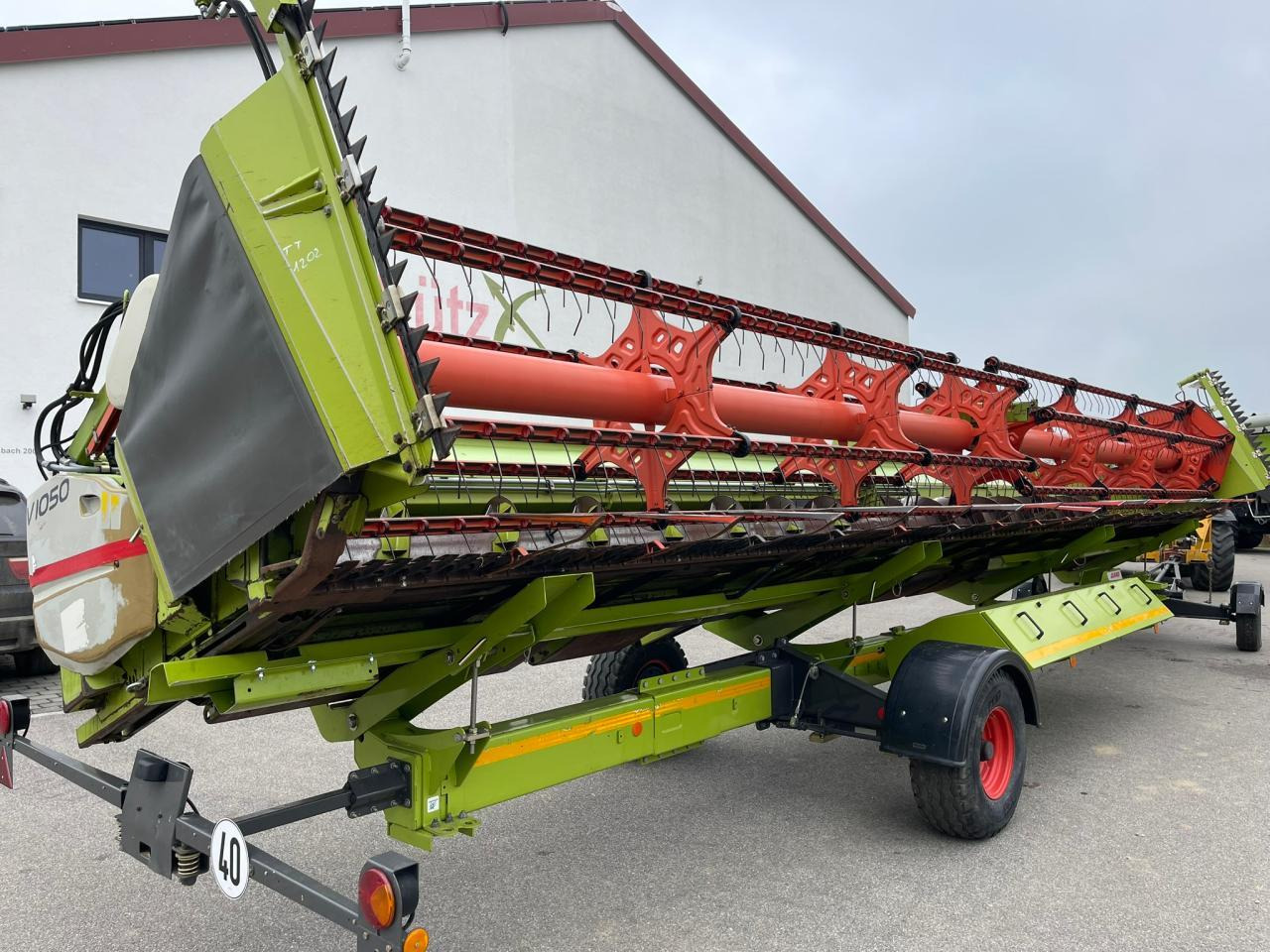 CLAAS V1050 inkl. Raps - Leikkuupöytä: kuva CLAAS V1050 inkl. Raps - Leikkuupöytä CLAAS V1050 inkl. Raps - Leikkuupöytä: kuva CLAAS V1050 inkl. Raps - Leikkuupöytä