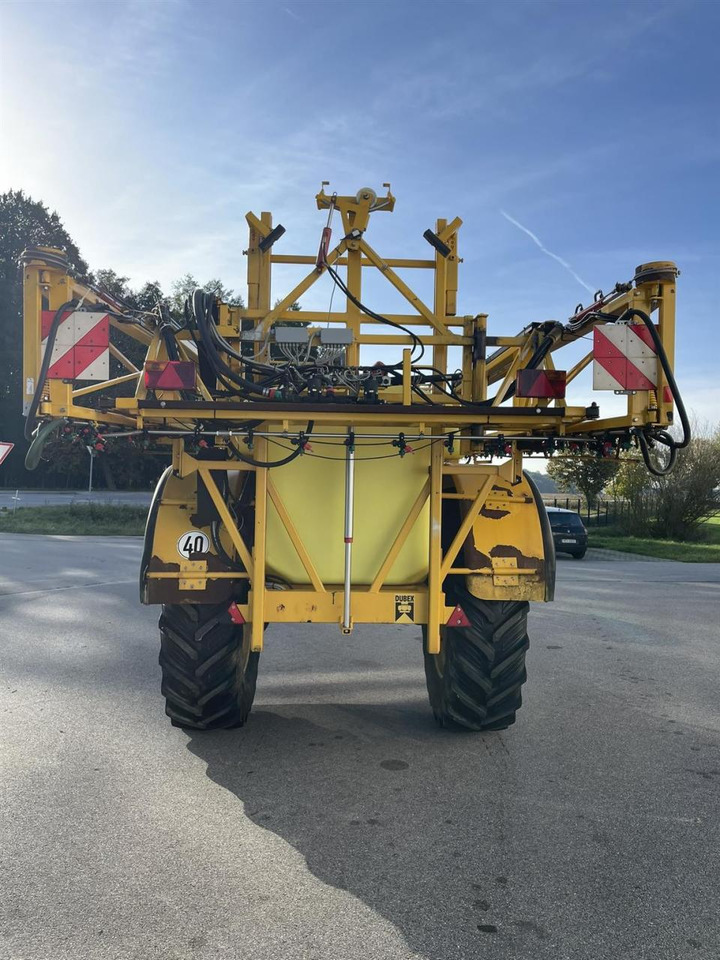 Dubex Vector, Lenkung, 4.000l, 28m, Spray Control, Tank Control - Hinattava kasvinsuojeluruisku: kuva Dubex Vector, Lenkung, 4.000l, 28m, Spray Control, Tank Control - Hinattava kasvinsuojeluruisku Dubex Vector, Lenkung, 4.000l, 28m, Spray Control, Tank Control - Hinattava kasvinsuojeluruisku: kuva Dubex Vector, Lenkung, 4.000l, 28m, Spray Control, Tank Control - Hinattava kasvinsuojeluruisku