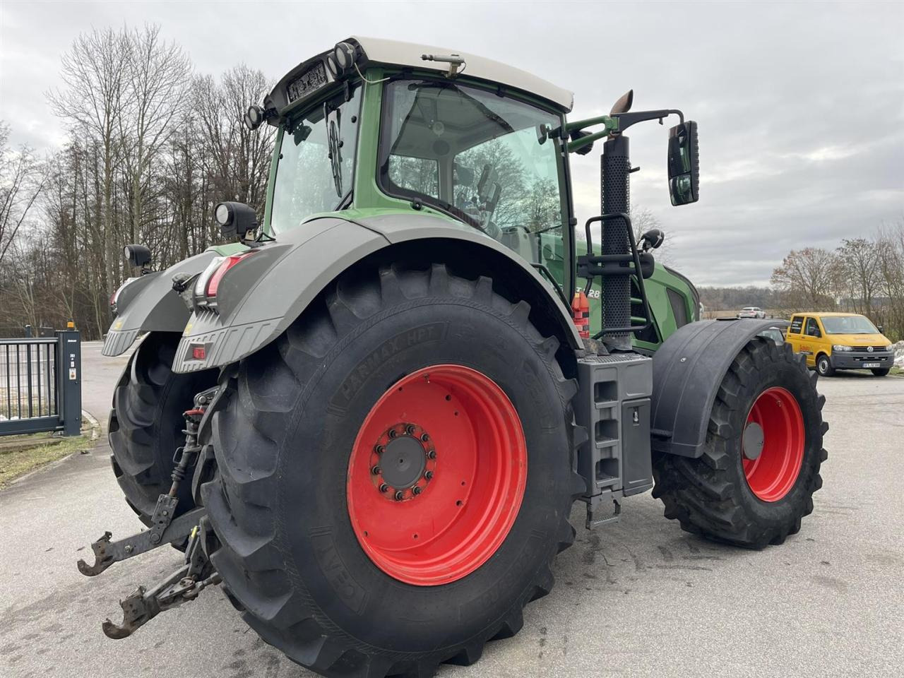Fendt 828 Vario Profi Plus, GPS, FZW, 5DW, Baujahr 2014 - Traktori: kuva Fendt 828 Vario Profi Plus, GPS, FZW, 5DW, Baujahr 2014 - Traktori Fendt 828 Vario Profi Plus, GPS, FZW, 5DW, Baujahr 2014 - Traktori: kuva Fendt 828 Vario Profi Plus, GPS, FZW, 5DW, Baujahr 2014 - Traktori