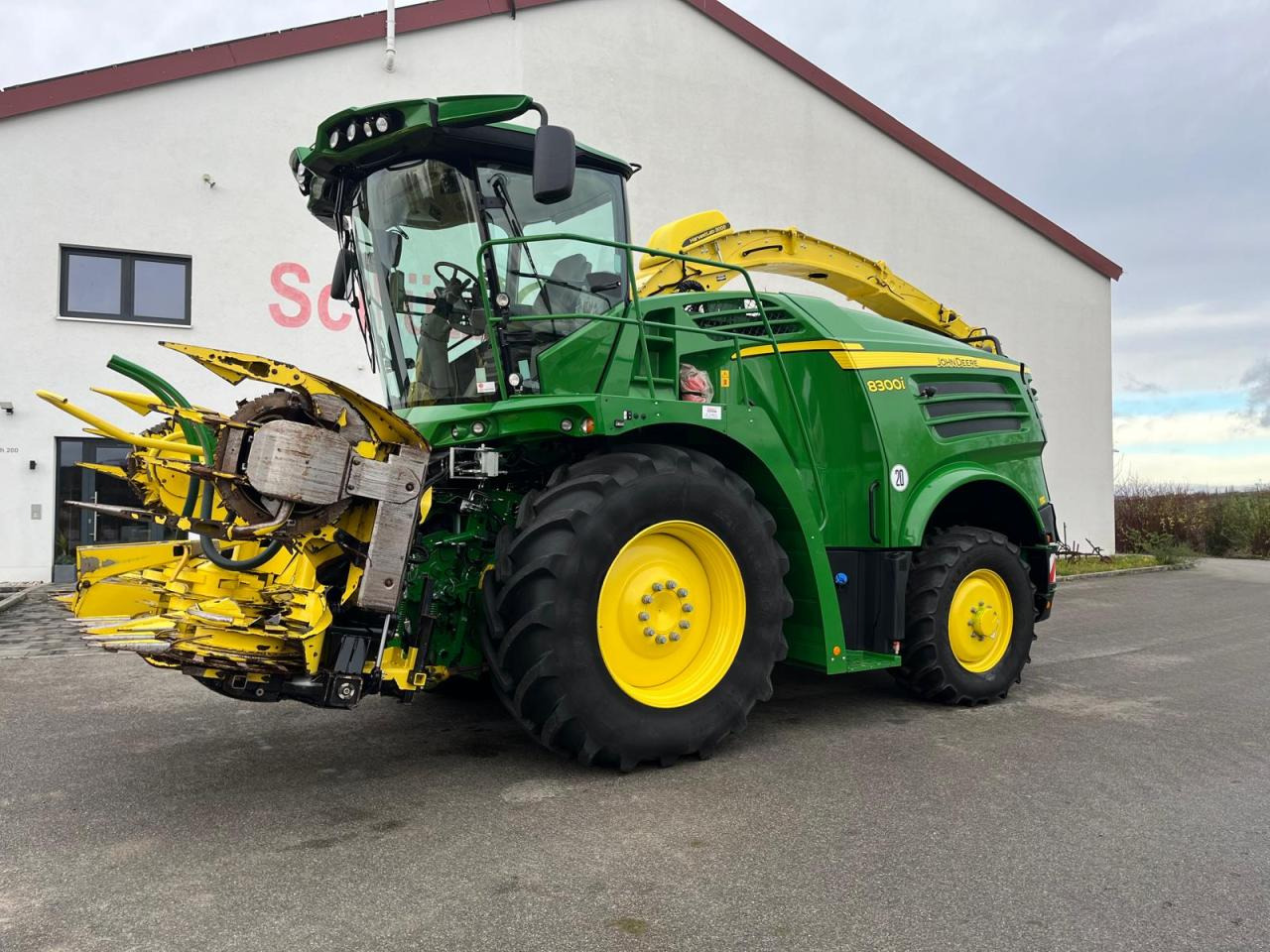 John Deere 8300i Feldhäcksler, Harvestlap, Pickup, Kemper, erst 910 Betriebsstunden, Baujahr 2018 - Itsekulkeva silppuri: kuva John Deere 8300i Feldhäcksler, Harvestlap, Pickup, Kemper, erst 910 Betriebsstunden, Baujahr 2018 - Itsekulkeva silppuri John Deere 8300i Feldhäcksler, Harvestlap, Pickup, Kemper, erst 910 Betriebsstunden, Baujahr 2018 - Itsekulkeva silppuri: kuva John Deere 8300i Feldhäcksler, Harvestlap, Pickup, Kemper, erst 910 Betriebsstunden, Baujahr 2018 - Itsekulkeva silppuri