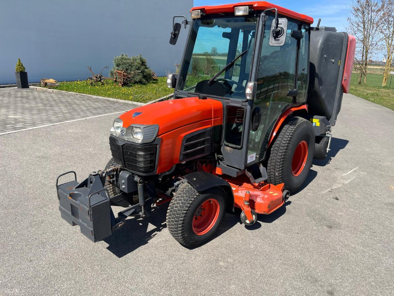 Kubota B3030 Rasenmäher inkl. Grüngutbehälter - Ruohonleikkuri: kuva Kubota B3030 Rasenmäher inkl. Grüngutbehälter - Ruohonleikkuri Kubota B3030 Rasenmäher inkl. Grüngutbehälter - Ruohonleikkuri: kuva Kubota B3030 Rasenmäher inkl. Grüngutbehälter - Ruohonleikkuri