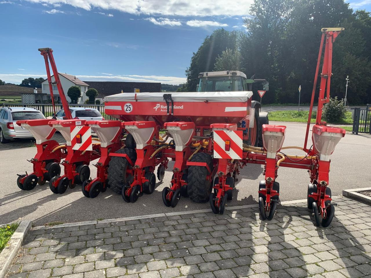 Kverneland Optima HD - Tarkkuuskylvökone: kuva Kverneland Optima HD - Tarkkuuskylvökone Kverneland Optima HD - Tarkkuuskylvökone: kuva Kverneland Optima HD - Tarkkuuskylvökone