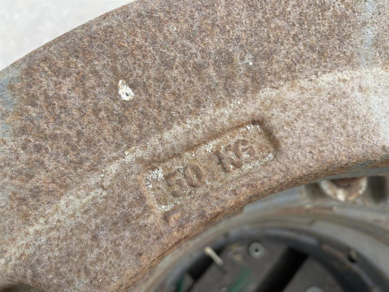 CLAAS Radgewichte 1109052, Claasnummer: 1125681.0 - Lisälaitteet: kuva CLAAS Radgewichte 1109052, Claasnummer: 1125681.0 - Lisälaitteet CLAAS Radgewichte 1109052, Claasnummer: 1125681.0 - Lisälaitteet: kuva CLAAS Radgewichte 1109052, Claasnummer: 1125681.0 - Lisälaitteet