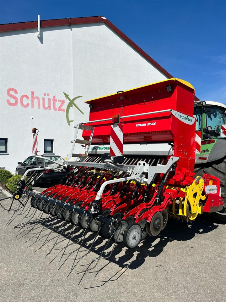 Pöttinger Vitasem 302 ADD + Pöttinger Lion 303.12 WG, Kombi - Kylvölannoitin: kuva Pöttinger Vitasem 302 ADD + Pöttinger Lion 303.12 WG, Kombi - Kylvölannoitin Pöttinger Vitasem 302 ADD + Pöttinger Lion 303.12 WG, Kombi - Kylvölannoitin: kuva Pöttinger Vitasem 302 ADD + Pöttinger Lion 303.12 WG, Kombi - Kylvölannoitin