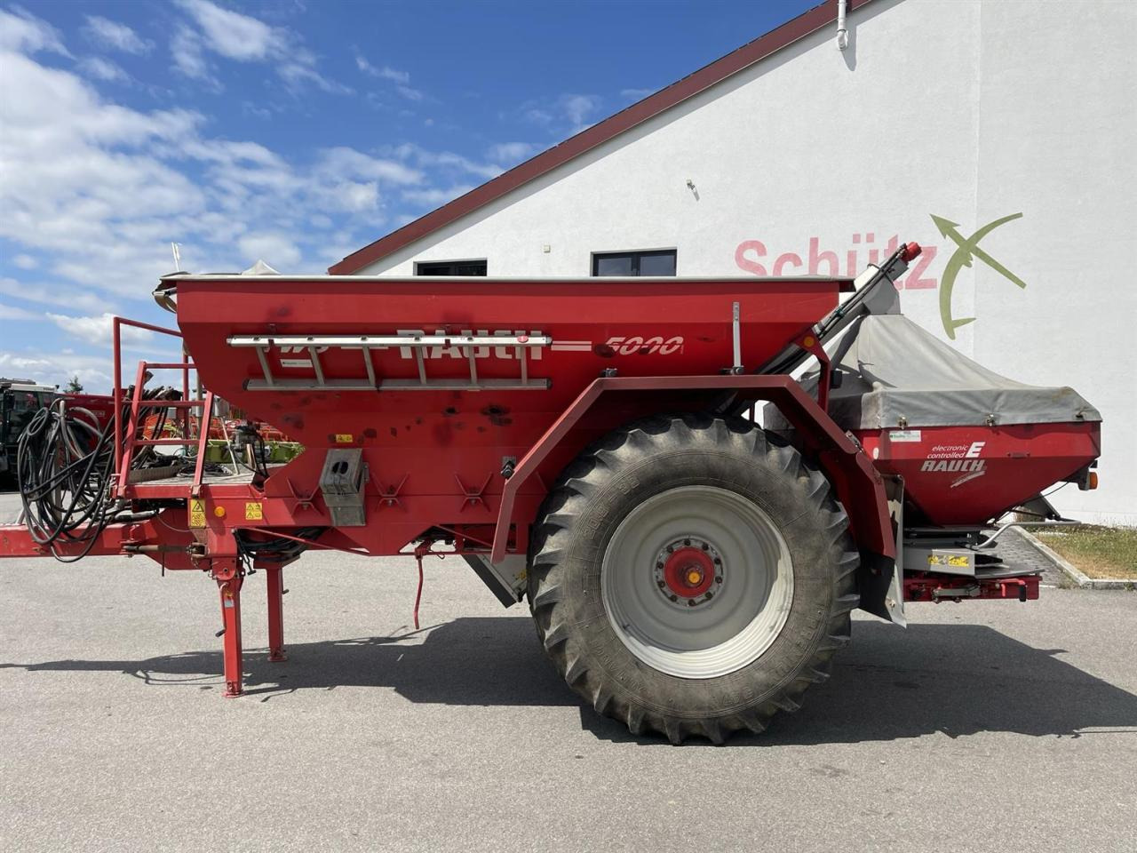 Rauch TWS 5000 Düngerwagen mit Lenkung und Streuer Axera H-EMC - Lannoitteenlevitin: kuva Rauch TWS 5000 Düngerwagen mit Lenkung und Streuer Axera H-EMC - Lannoitteenlevitin Rauch TWS 5000 Düngerwagen mit Lenkung und Streuer Axera H-EMC - Lannoitteenlevitin: kuva Rauch TWS 5000 Düngerwagen mit Lenkung und Streuer Axera H-EMC - Lannoitteenlevitin