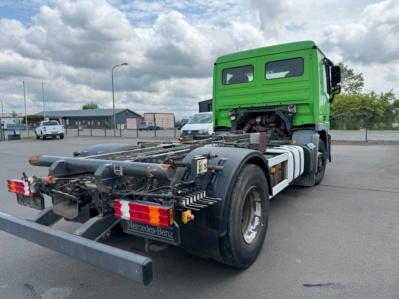 Leasing Mercedes-Benz Actros 1832 MP 3 Kipperfahrgestell + Klima Mercedes-Benz Actros 1832 MP 3 Kipperfahrgestell + Klima: kuva Leasing Mercedes-Benz Actros 1832 MP 3 Kipperfahrgestell + Klima Mercedes-Benz Actros 1832 MP 3 Kipperfahrgestell + Klima Leasing Mercedes-Benz Actros 1832 MP 3 Kipperfahrgestell + Klima Mercedes-Benz Actros 1832 MP 3 Kipperfahrgestell + Klima: kuva Leasing Mercedes-Benz Actros 1832 MP 3 Kipperfahrgestell + Klima Mercedes-Benz Actros 1832 MP 3 Kipperfahrgestell + Klima