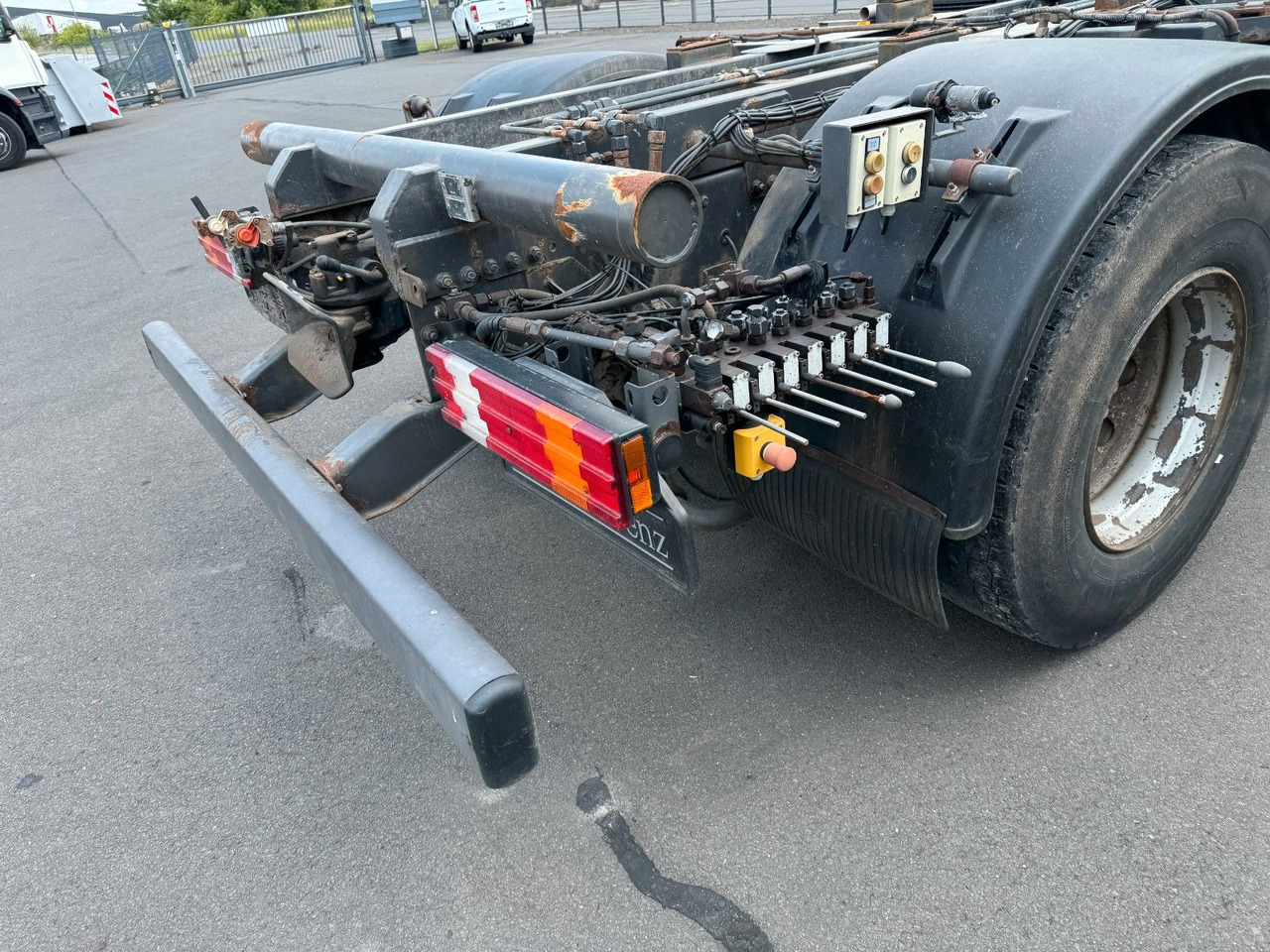 Leasing Mercedes-Benz Actros 1832 MP 3 Kipperfahrgestell + Klima Mercedes-Benz Actros 1832 MP 3 Kipperfahrgestell + Klima: kuva Leasing Mercedes-Benz Actros 1832 MP 3 Kipperfahrgestell + Klima Mercedes-Benz Actros 1832 MP 3 Kipperfahrgestell + Klima Leasing Mercedes-Benz Actros 1832 MP 3 Kipperfahrgestell + Klima Mercedes-Benz Actros 1832 MP 3 Kipperfahrgestell + Klima: kuva Leasing Mercedes-Benz Actros 1832 MP 3 Kipperfahrgestell + Klima Mercedes-Benz Actros 1832 MP 3 Kipperfahrgestell + Klima