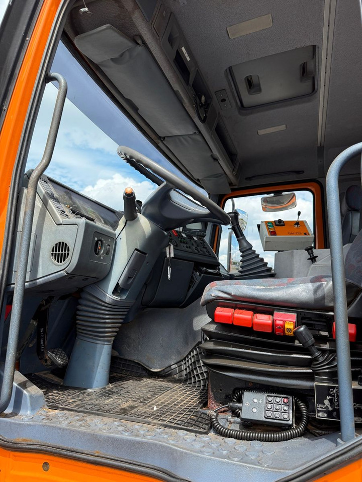 Mercedes-Benz Actros 2031 4x4 Hydraulik + Wechselsystem - Kuorma-auto alusta: kuva Mercedes-Benz Actros 2031 4x4 Hydraulik + Wechselsystem - Kuorma-auto alusta Mercedes-Benz Actros 2031 4x4 Hydraulik + Wechselsystem - Kuorma-auto alusta: kuva Mercedes-Benz Actros 2031 4x4 Hydraulik + Wechselsystem - Kuorma-auto alusta