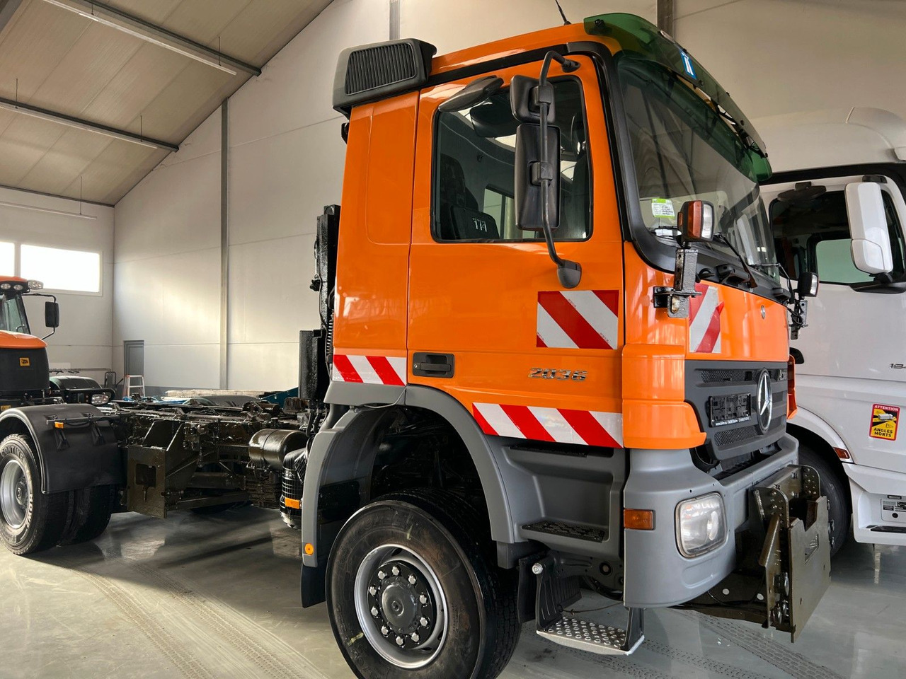 Mercedes-Benz Actros 2036 4x4 DautelWechselsystem Winterdienst Mercedes-Benz Actros 2036 4x4 DautelWechselsystem Winterdienst - Kuorma-auto alusta: kuva Mercedes-Benz Actros 2036 4x4 DautelWechselsystem Winterdienst Mercedes-Benz Actros 2036 4x4 DautelWechselsystem Winterdienst - Kuorma-auto alusta Mercedes-Benz Actros 2036 4x4 DautelWechselsystem Winterdienst Mercedes-Benz Actros 2036 4x4 DautelWechselsystem Winterdienst - Kuorma-auto alusta: kuva Mercedes-Benz Actros 2036 4x4 DautelWechselsystem Winterdienst Mercedes-Benz Actros 2036 4x4 DautelWechselsystem Winterdienst - Kuorma-auto alusta