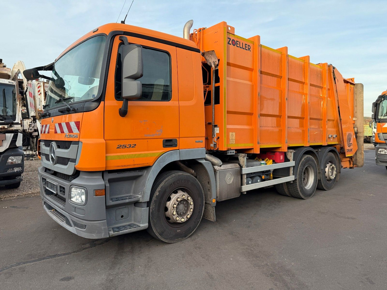 Mercedes-Benz Actros 2532 6x2 Zoeller Medium XL 21 - Roska-auto: kuva Mercedes-Benz Actros 2532 6x2 Zoeller Medium XL 21 - Roska-auto Mercedes-Benz Actros 2532 6x2 Zoeller Medium XL 21 - Roska-auto: kuva Mercedes-Benz Actros 2532 6x2 Zoeller Medium XL 21 - Roska-auto