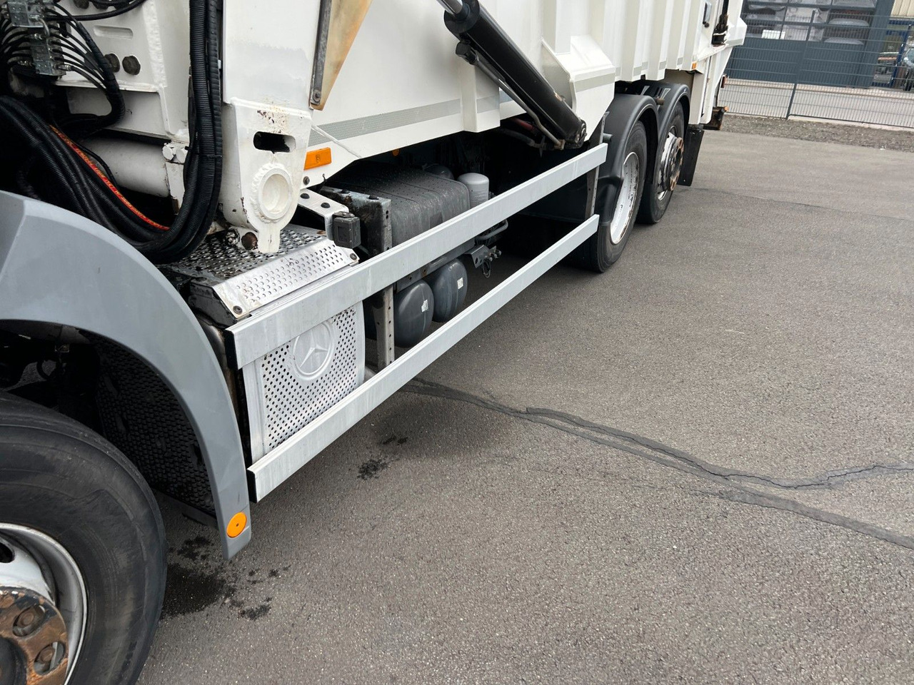 Roska-auto Mercedes-Benz Actros 2532 MP 3 Faun Frontlader 533 Waage Mercedes-Benz Actros 2532 MP 3 Faun Frontlader 533 Waage: kuva Roska-auto Mercedes-Benz Actros 2532 MP 3 Faun Frontlader 533 Waage Mercedes-Benz Actros 2532 MP 3 Faun Frontlader 533 Waage