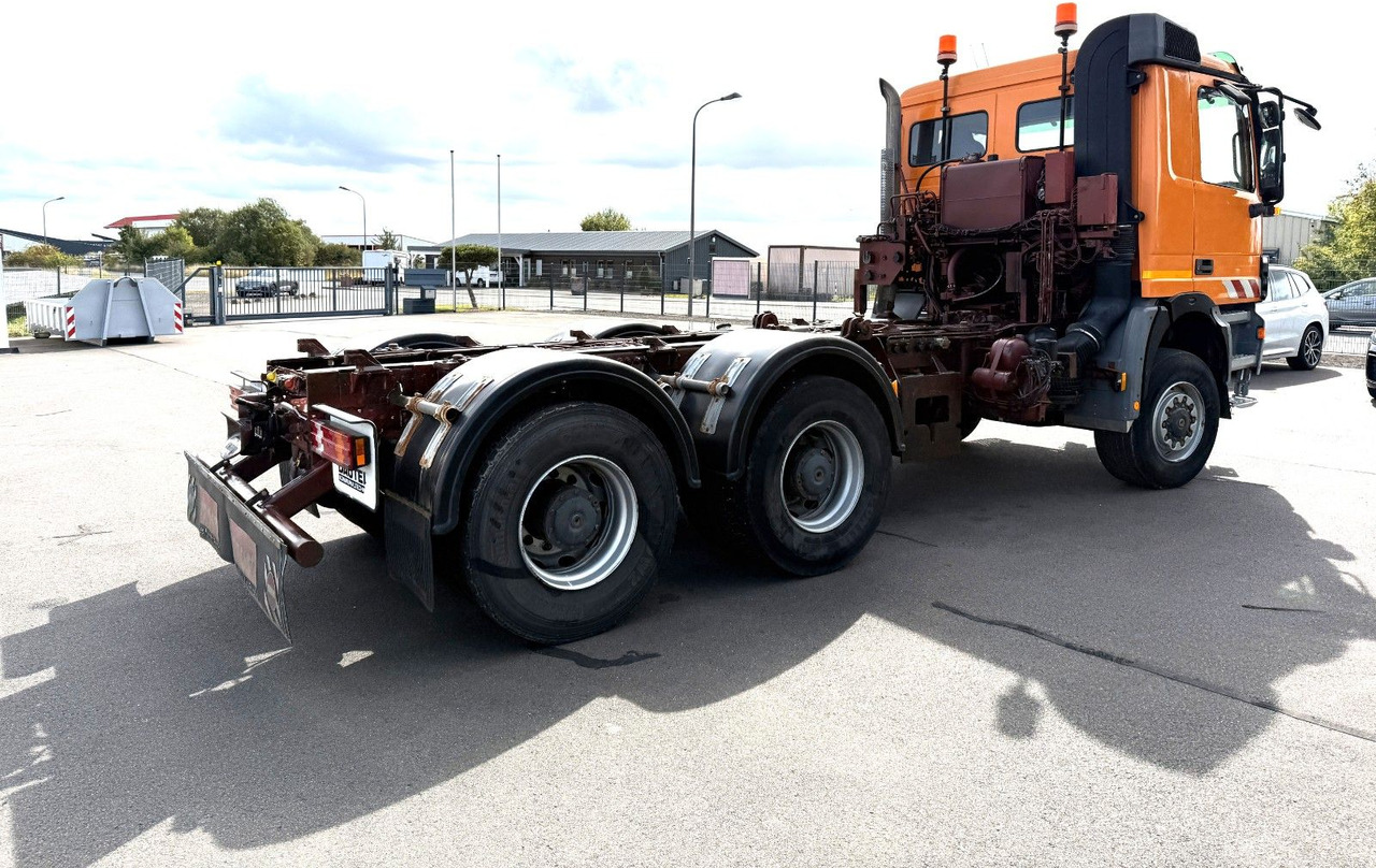 Mercedes-Benz Actros 3340 6x6 Dautel Wechselsystem + Kupplung - Kuorma-auto alusta: kuva Mercedes-Benz Actros 3340 6x6 Dautel Wechselsystem + Kupplung - Kuorma-auto alusta Mercedes-Benz Actros 3340 6x6 Dautel Wechselsystem + Kupplung - Kuorma-auto alusta: kuva Mercedes-Benz Actros 3340 6x6 Dautel Wechselsystem + Kupplung - Kuorma-auto alusta