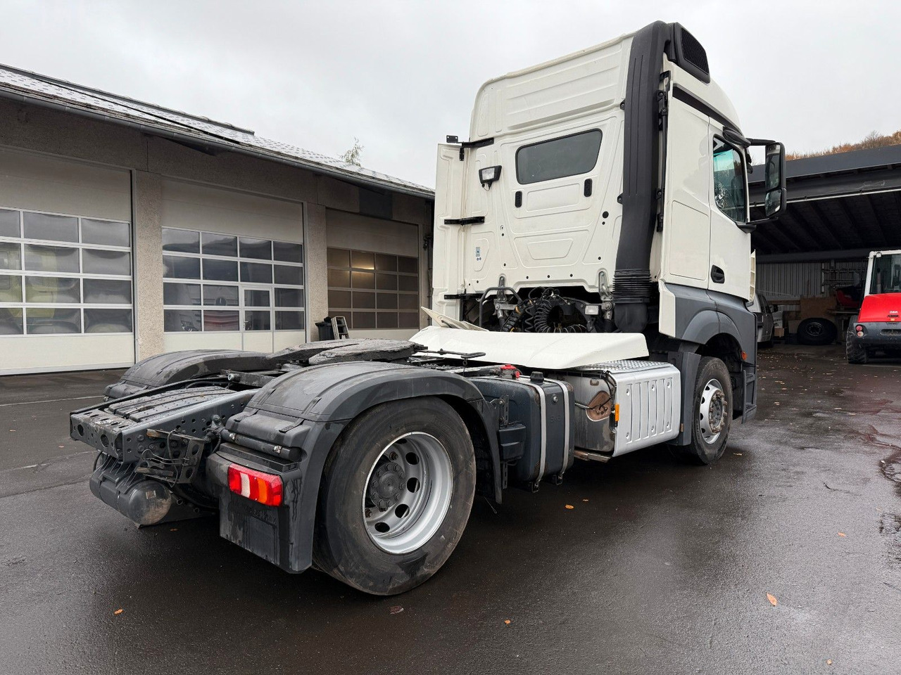 Mercedes-Benz Actros 1843 Stream Space, Hydraulik, Retarder - Vetopöytäauto: kuva Mercedes-Benz Actros 1843 Stream Space, Hydraulik, Retarder - Vetopöytäauto Mercedes-Benz Actros 1843 Stream Space, Hydraulik, Retarder - Vetopöytäauto: kuva Mercedes-Benz Actros 1843 Stream Space, Hydraulik, Retarder - Vetopöytäauto