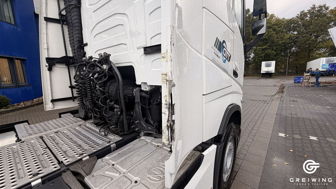 Volvo FH 500 4x2, Globetrotter XL, Turbocomp., Retarde - Vetopöytäauto: kuva  Volvo FH 500 4x2, Globetrotter XL, Turbocomp., Retarde - Vetopöytäauto Volvo FH 500 4x2, Globetrotter XL, Turbocomp., Retarde - Vetopöytäauto: kuva  Volvo FH 500 4x2, Globetrotter XL, Turbocomp., Retarde - Vetopöytäauto