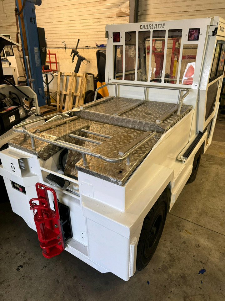 Leasing Charlatte 2012 Charlatte 2012: kuva Leasing Charlatte 2012 Charlatte 2012