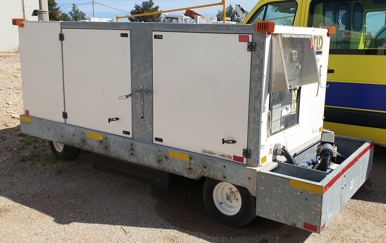GPU/120 KVA 4120-T-CUP - Maavirtalaite: kuva GPU/120 KVA 4120-T-CUP - Maavirtalaite GPU/120 KVA 4120-T-CUP - Maavirtalaite: kuva GPU/120 KVA 4120-T-CUP - Maavirtalaite
