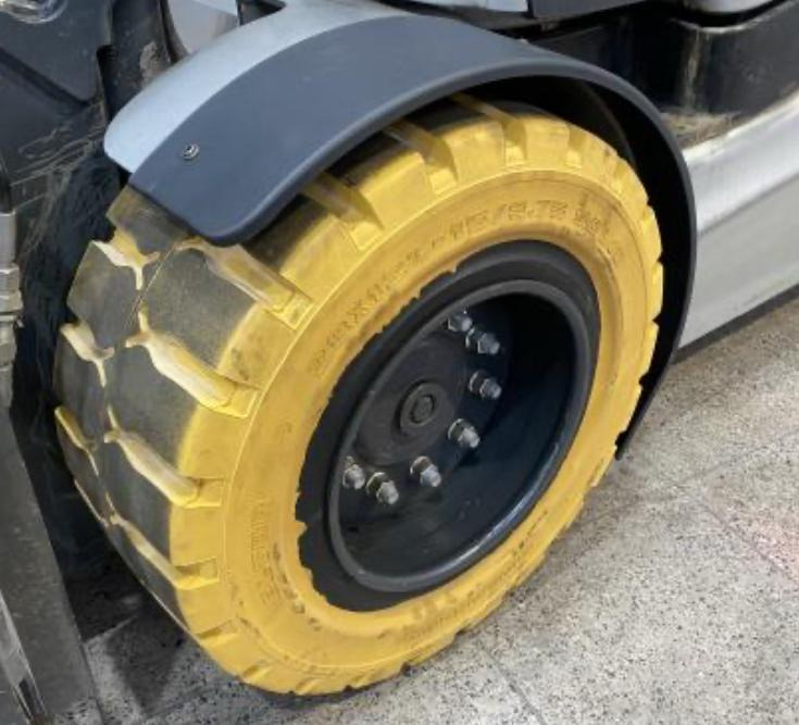 STILL RX 60-50 - Sähkötrukki: kuva STILL RX 60-50 - Sähkötrukki STILL RX 60-50 - Sähkötrukki: kuva STILL RX 60-50 - Sähkötrukki