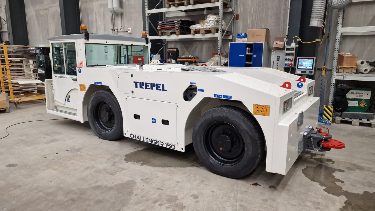 TREPEL Challenger 150 - Pushback-traktori: kuva TREPEL Challenger 150 - Pushback-traktori TREPEL Challenger 150 - Pushback-traktori: kuva TREPEL Challenger 150 - Pushback-traktori